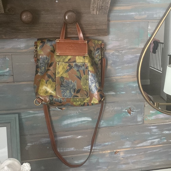 Gorgeous ladies Patricia Nash bag - Picture 3 of 6